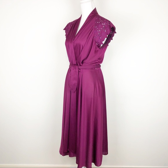 VINTAGE | Ayres by E. Eysen Crochet Wrap Dress - Picture 10 of 14